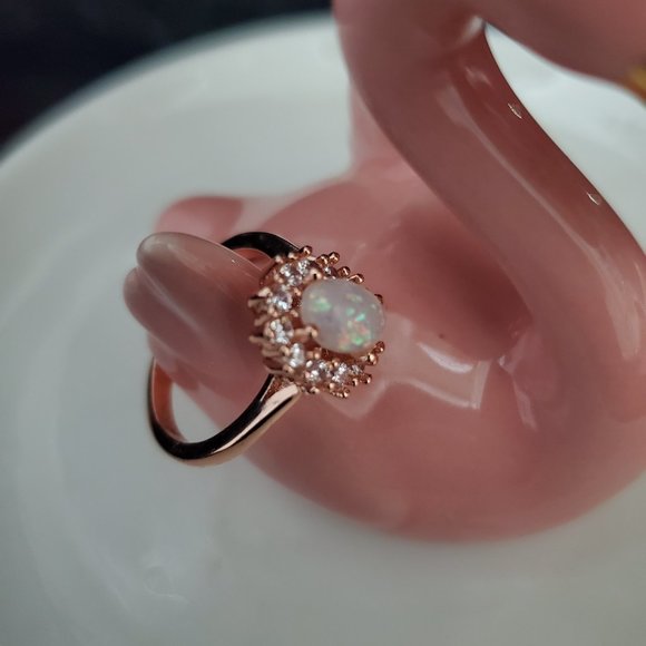 Victoria Opal & Topaz Ring 18 Rose Gold on Pure Copper. 4-claw Settings. - Picture 10 of 15